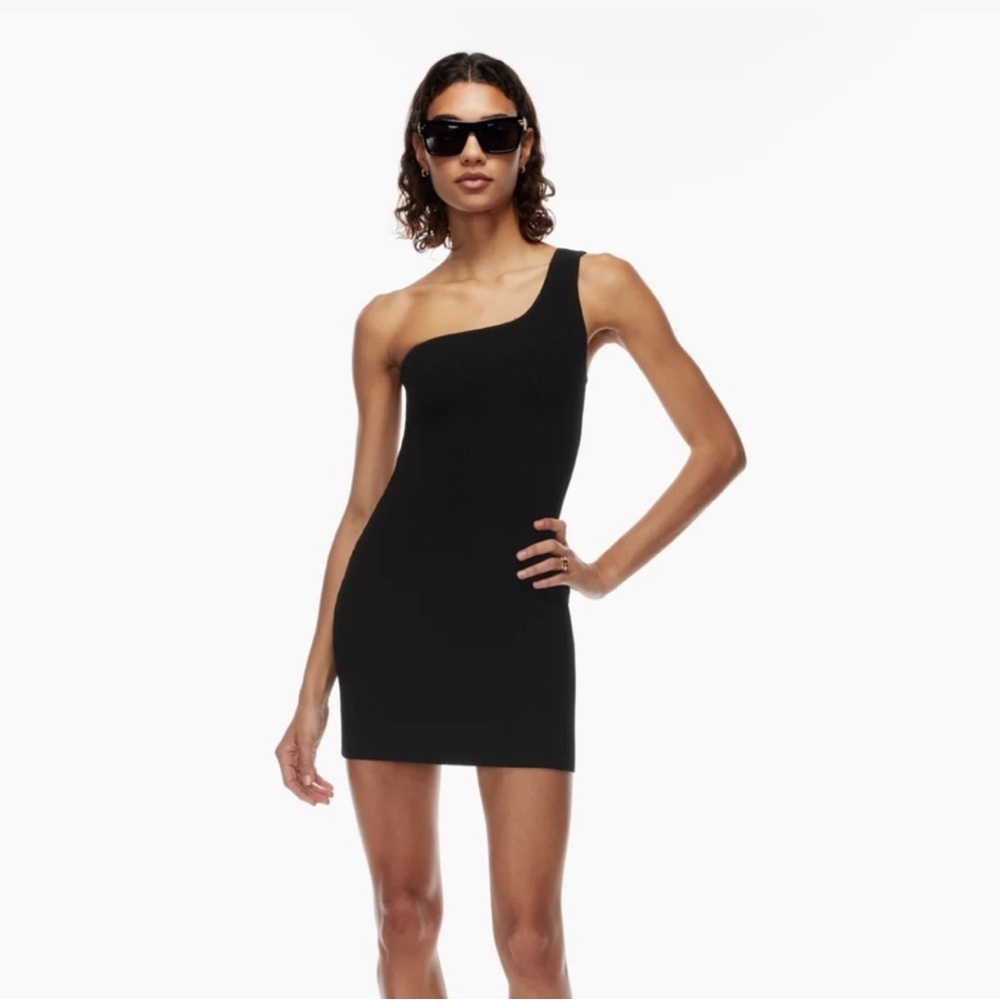 Babaton Chic Black One-Shoulder Dress